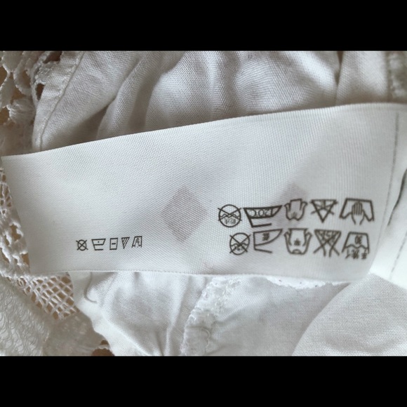 Cute Lace fabric skirt from Abercrombie & Fitch - Picture 7 of 7